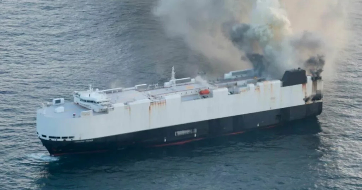Urgence en mer : que s'est-il passé avec le Morning Midas ? Défi maritime : le navire Morning Midas embrassé par les flammes