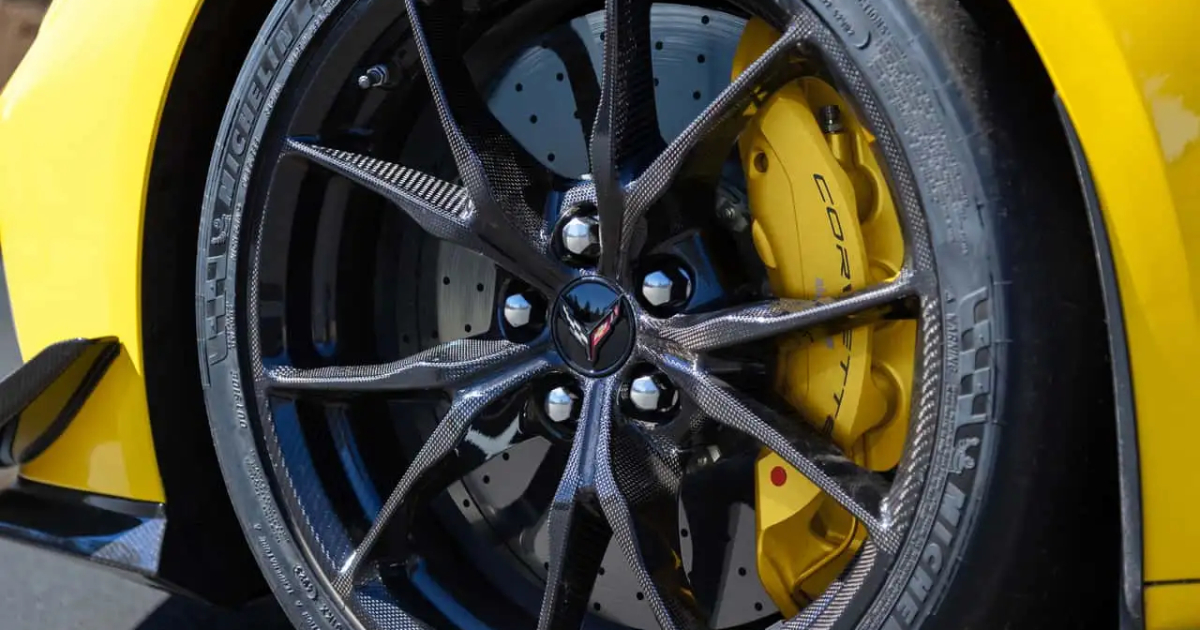 Innovation en mouvement : roues et système de freinage de la Chevrolet Corvette ZR1 Licence Analyse technique : Roue et freins de la Chevrolet Corvette ZR1