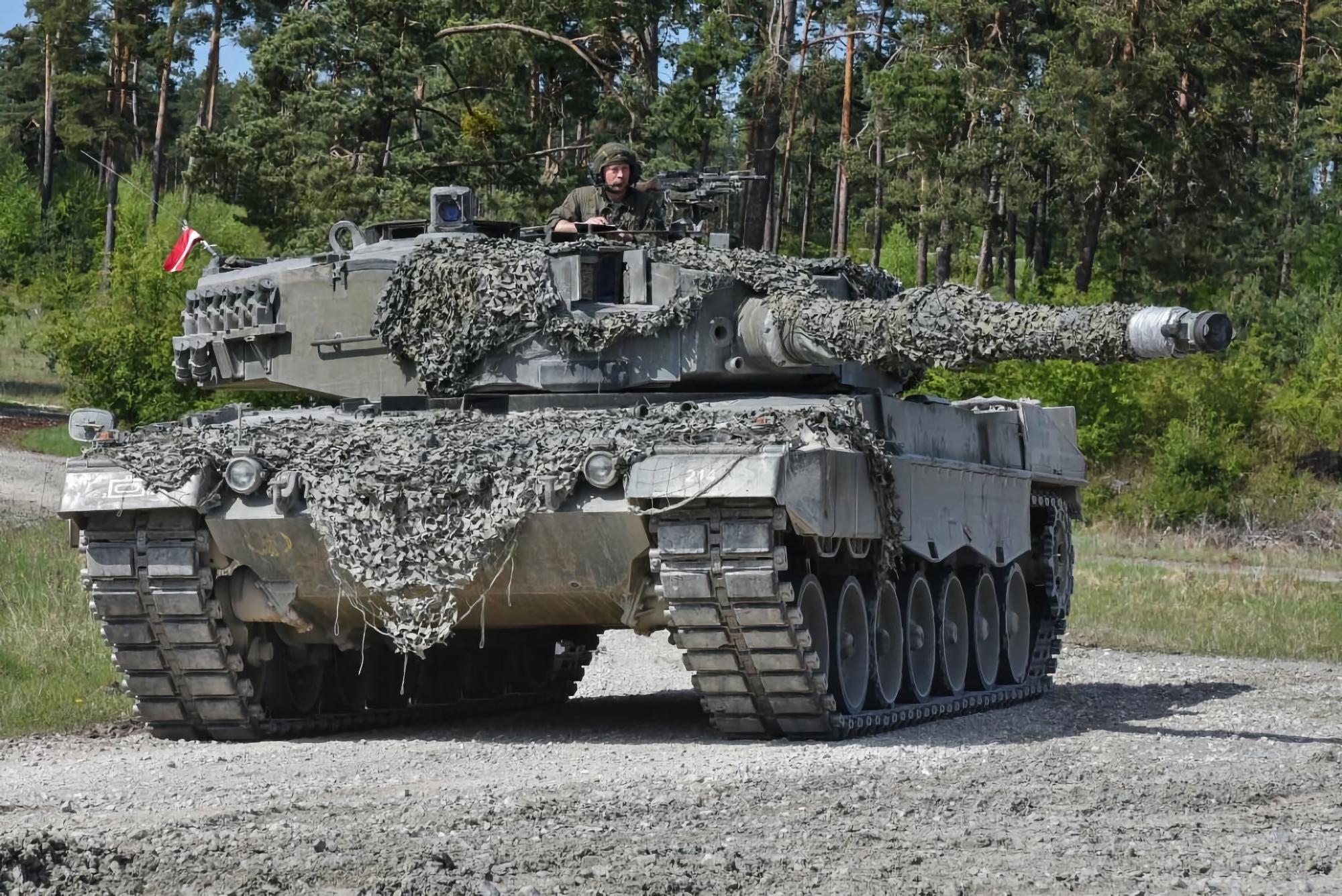 Le ministre allemand de la défense indique quand l'Ukraine recevra 14 chars Leopard 2 Le ministre allemand de la défense indique quand l'Ukraine recevra 14 chars Leopard 2