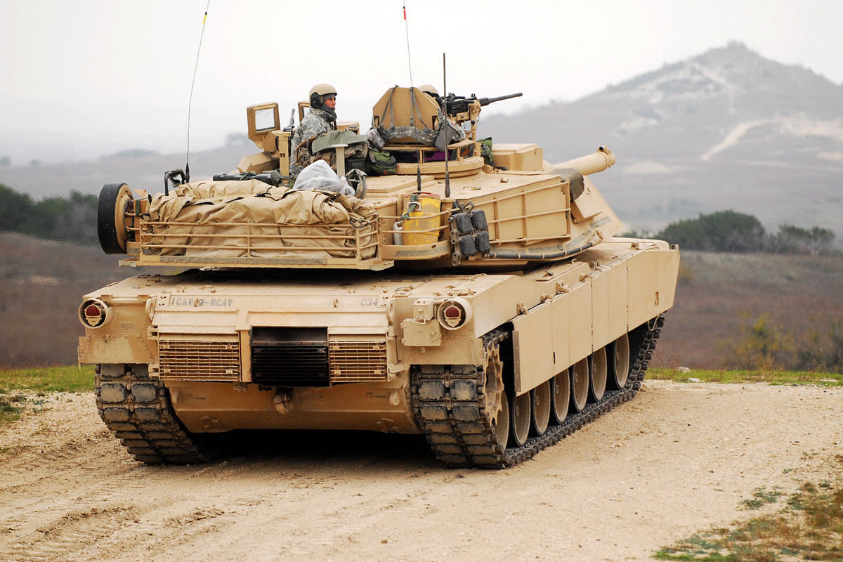 C'est officiel : les États-Unis transfèrent 31 chars M1 Abrams à l'Ukraine. C'est officiel : les États-Unis transfèrent 31 chars M1 Abrams à l'Ukraine.