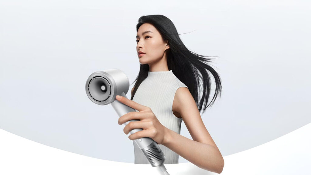 Supertechnologie en action : comment le Xiaomi Mijia Pro contrôle la température jusqu'à 200 fois par seconde Xiaomi lance Mijia Pro : un sèche-cheveux avec un contrôle de température inégalé