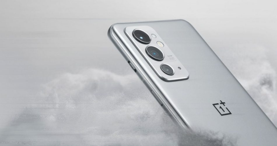 C'est officiel : le OnePlus 9RT est équipé du Snapdragon 888, d'un écran 120 Hz, d'une mémoire vive pouvant atteindre 19 Go et d'un système de refroidissement unique C'est officiel : le OnePlus 9RT est équipé du Snapdragon 888, d'un écran 120 Hz, d'une mémoire vive pouvant atteindre 19 Go et d'un système de refroidissement unique