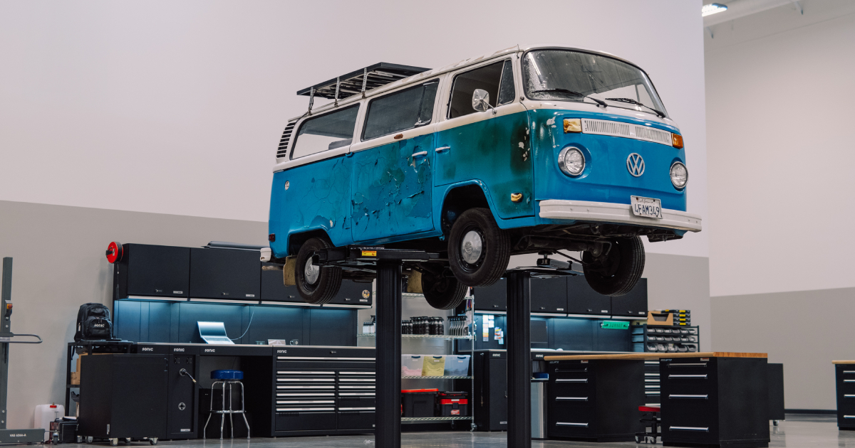 La réincarnation du classique : Découvrez le nouveau Volkswagen T2 'Azul' Revivez une légende : Le Volkswagen T2 'Azul' est de retour !