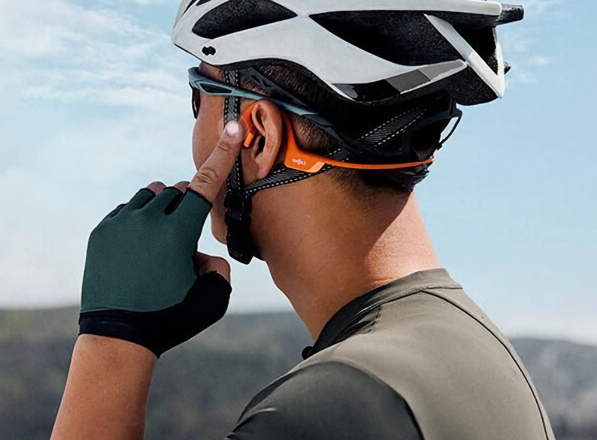 SHOKZ OpenRun Pro 2 : casque de sport avec conductivité audio constante et jusqu'à 12 heures d'autonomie. SHOKZ OpenRun Pro 2 : casque de sport avec conductivité audio constante et jusqu'à 12 heures d'autonomie.