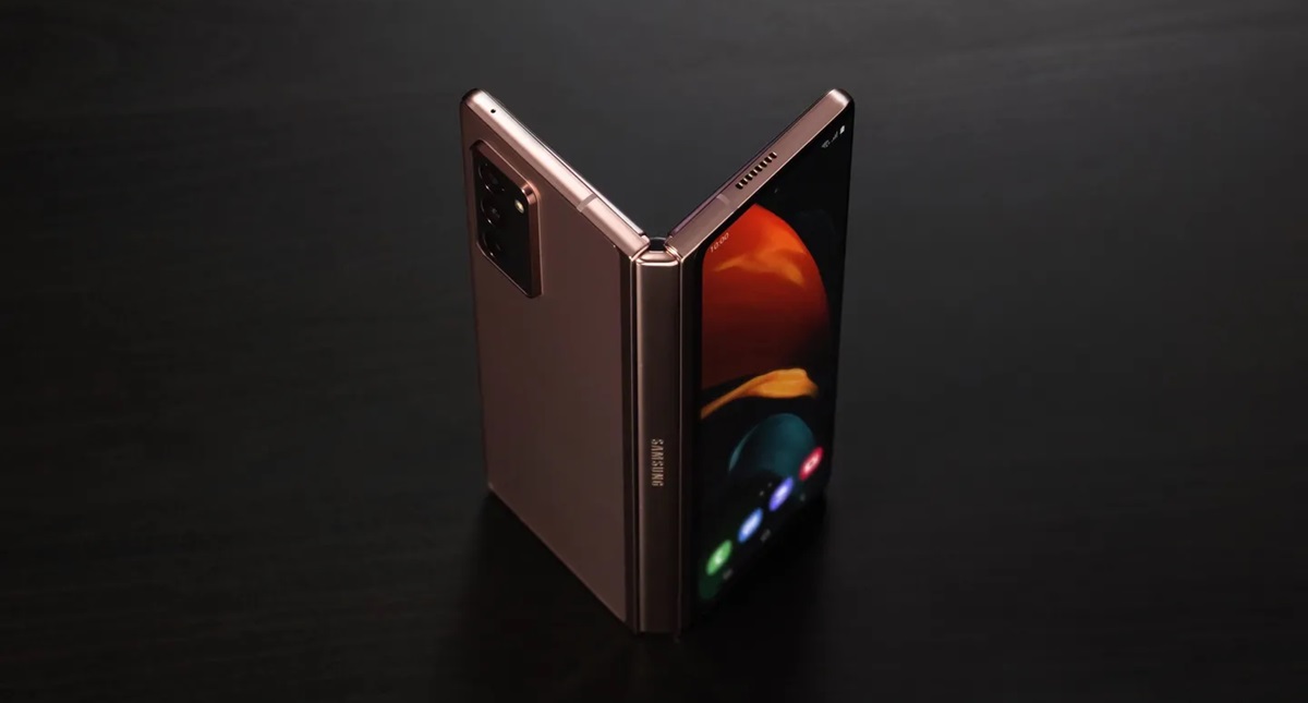 Samsung a déployé une mise à jour pour le Galaxy Fold 2 dans un grand nombre de pays. Samsung a déployé une mise à jour pour le Galaxy Fold 2 dans un grand nombre de pays.