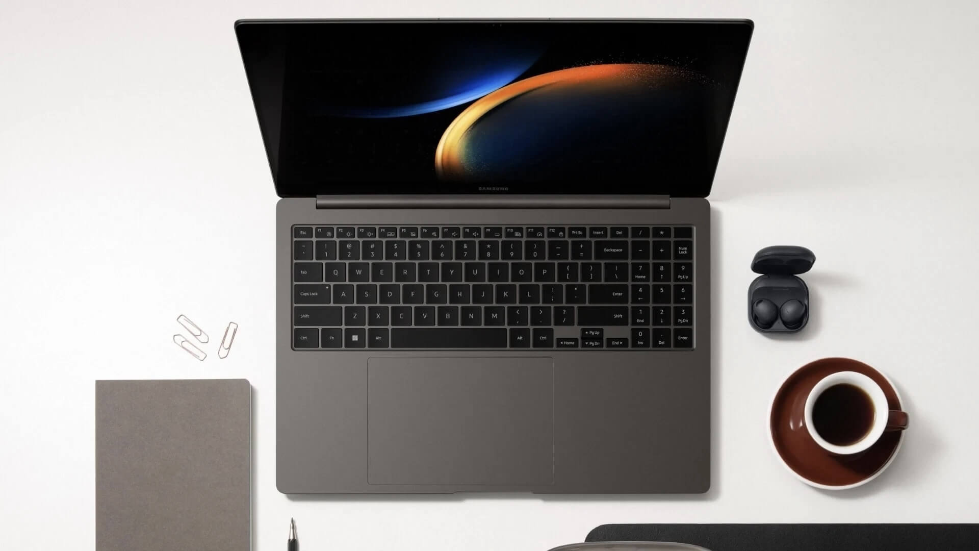 Un écran AMOLED 120Hz, des puces Intel Core Ultra et quatre haut-parleurs AKG : Les spécifications du Samsung Galaxy Book 4 Ultra ont fait surface en ligne Un écran AMOLED 120Hz, des puces Intel Core Ultra et quatre haut-parleurs AKG : Les spécifications du Samsung Galaxy Book 4 Ultra ont fait surface en ligne