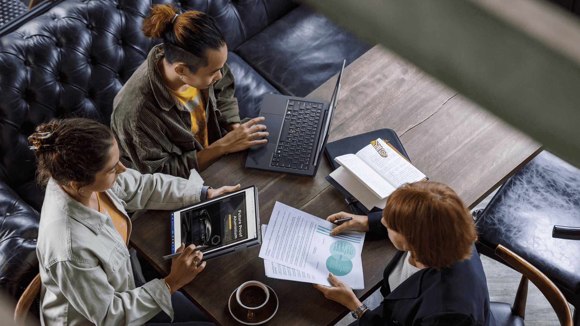 Lenovo a dévoilé l'ordinateur portable ThinkPad X1 2-en-1 Gen 9 équipé de processeurs Meteor Lake à partir de 2639 $. Lenovo a dévoilé l'ordinateur portable ThinkPad X1 2-en-1 Gen 9 équipé de processeurs Meteor Lake à partir de 2639 $.