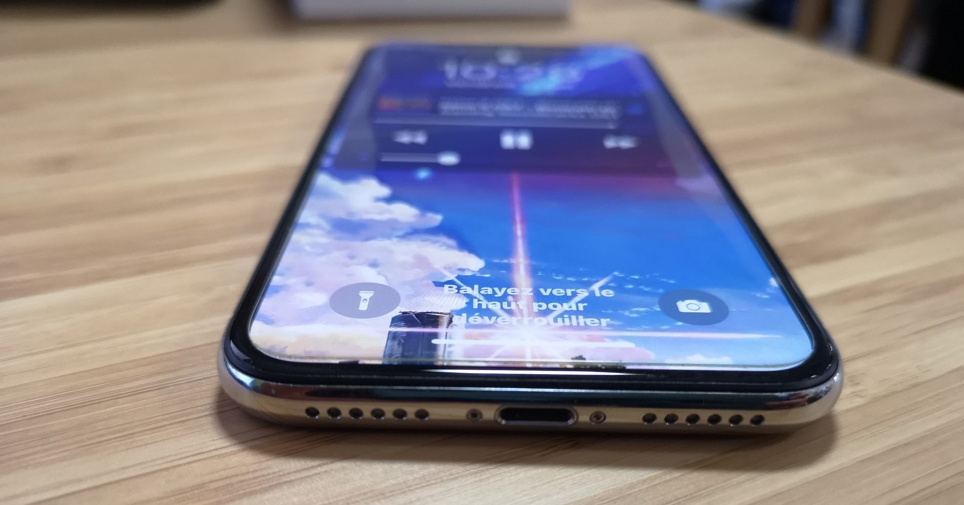 Un passionné remplace le Lightning de l'iPhone X par l'USB-C Un passionné remplace le Lightning de l'iPhone X par l'USB-C