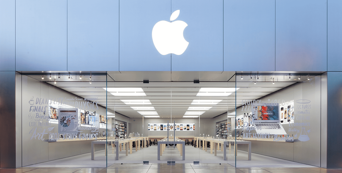 Le cours de l'action Apple est sur le point de renouer avec le maximum historique - les titres ont atteint 197,96 dollars. Le cours de l'action Apple est sur le point de renouer avec le maximum historique - les titres ont atteint 197,96 dollars.