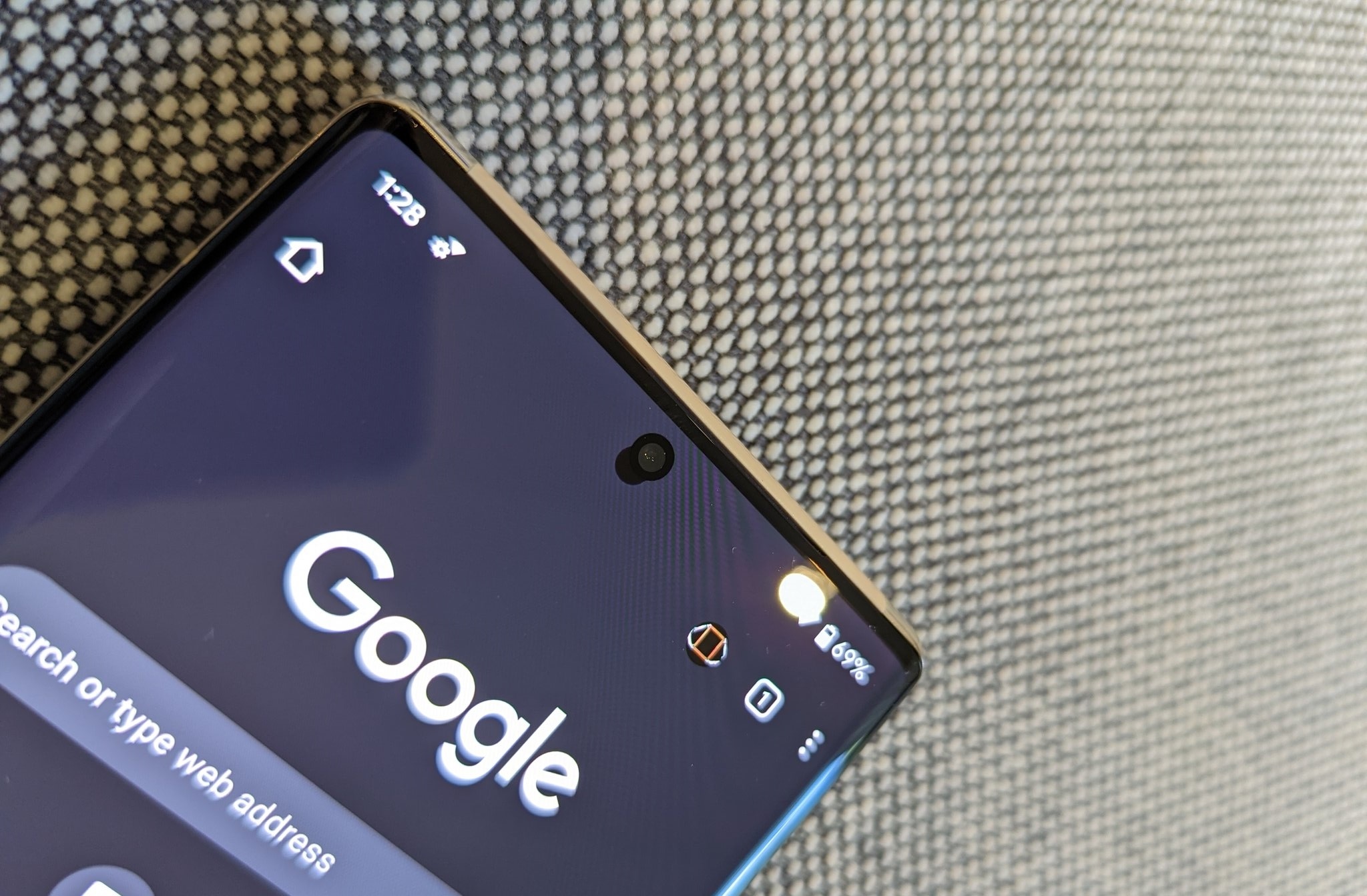 Google a un vieux problème - Les propriétaires de Pixel 6 et Pixel 6 Pro se plaignent de l'écran Google a un vieux problème - Les propriétaires de Pixel 6 et Pixel 6 Pro se plaignent de l'écran