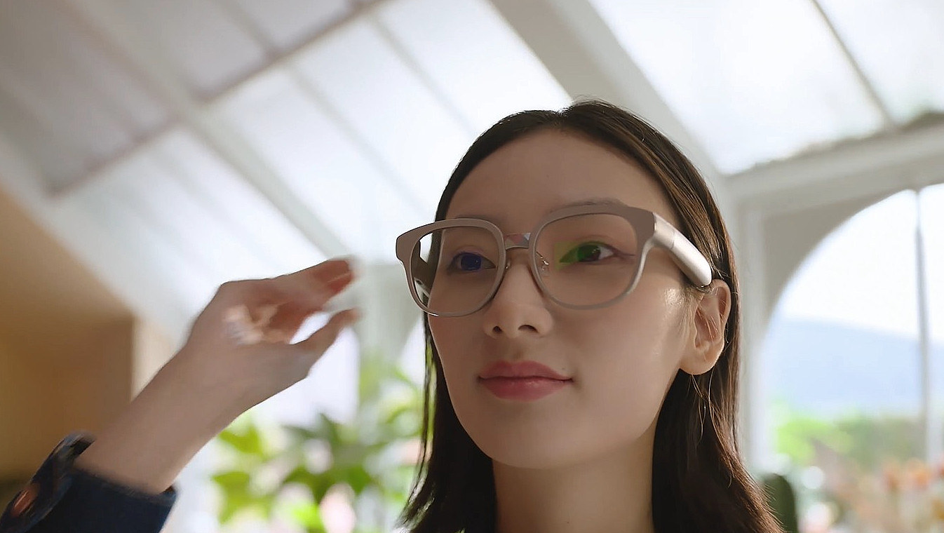 Meizu a dévoilé des lunettes de réalité augmentée aux prix de 355 $ et 1410 $. Meizu a dévoilé des lunettes de réalité augmentée aux prix de 355 $ et 1410 $.