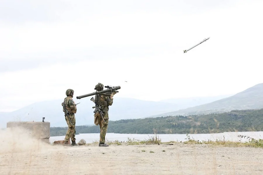 Les forces armées norvégiennes testent pour la première fois le nouveau système de défense aérienne Piorun (vidéo) Les forces armées norvégiennes testent pour la première fois le nouveau système de défense aérienne Piorun (vidéo)