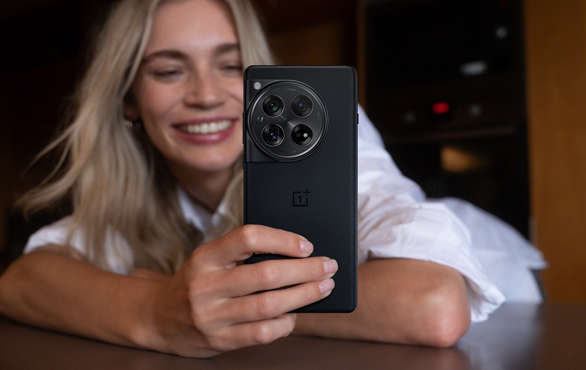 OnePlus 12 - Snapdragon 8 Gen 3, 24 Go de RAM, écran 120 Hz, protection IP65 et Android 14 à partir de 605 OnePlus 12 - Snapdragon 8 Gen 3, 24 Go de RAM, écran 120 Hz, protection IP65 et Android 14 à partir de 605