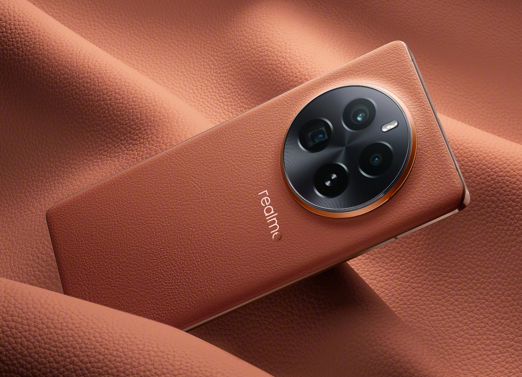 Sans attendre la présentation : realme a révélé à quoi ressemblera le flagship realme GT 5 Pro Sans attendre la présentation : realme a révélé à quoi ressemblera le flagship realme GT 5 Pro