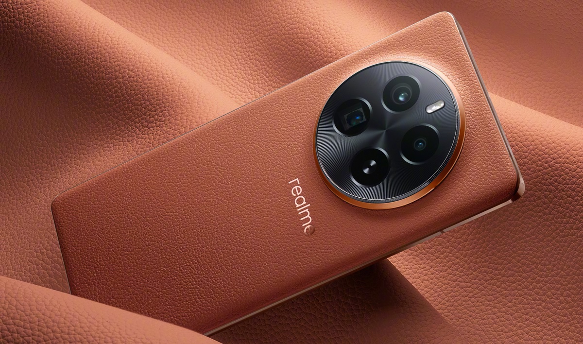 Le realme GT 5 Pro, à l'instar du OnePlus 12, bénéficiera d'un écran OLED avec une luminosité record de 4 500 nits Le realme GT 5 Pro, à l'instar du OnePlus 12, bénéficiera d'un écran OLED avec une luminosité record de 4 500 nits