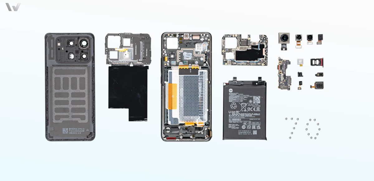 L'écran OLED du Redmi K70 Pro n'offre pas la luminosité record de 4000 nits annoncée. L'écran OLED du Redmi K70 Pro n'offre pas la luminosité record de 4000 nits annoncée.