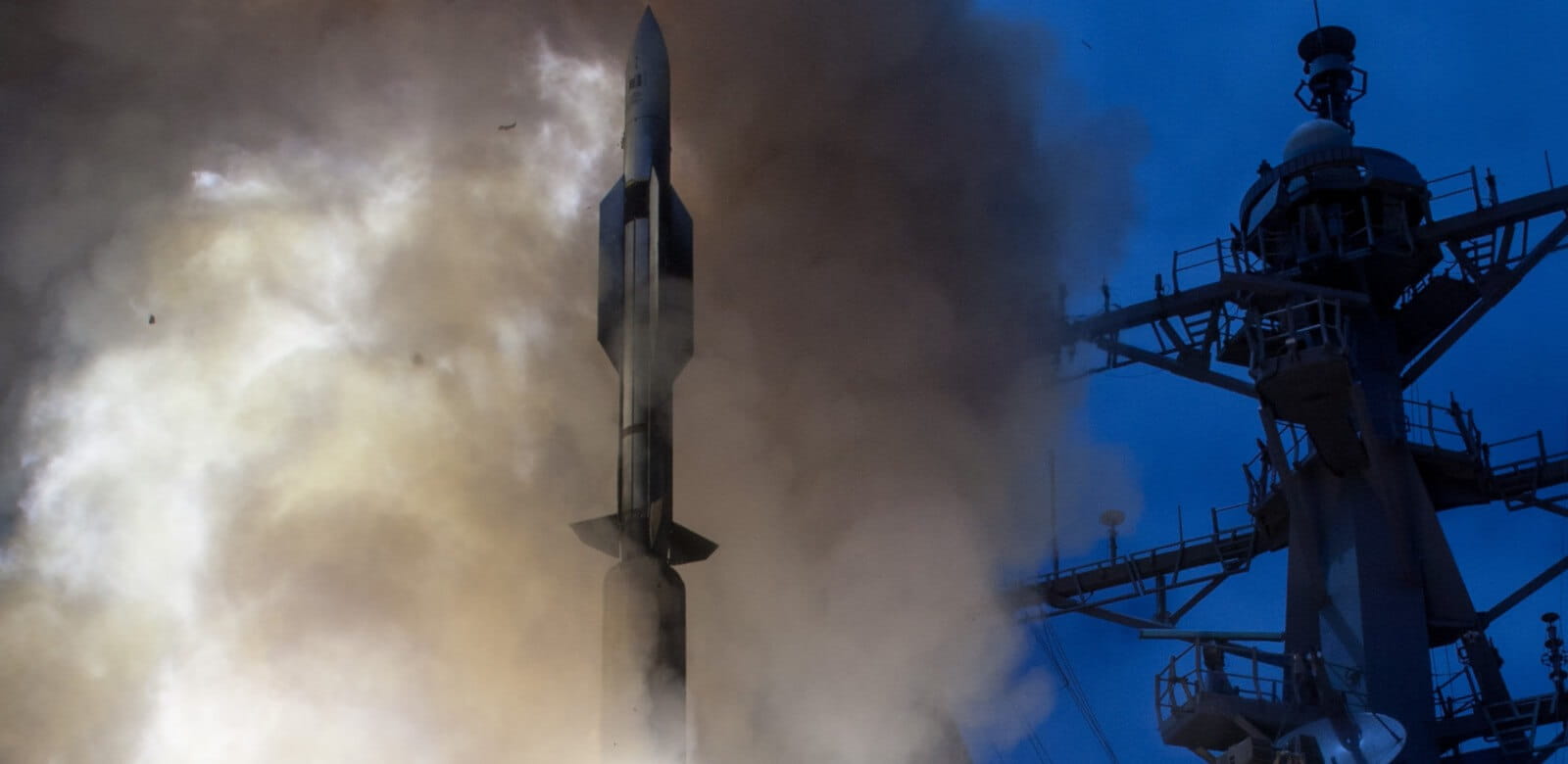 Standard Missile 6 : Des innovations qui repoussent les limites des systèmes de défense Exploration du missile standard 6 : une plongée en profondeur dans la défense antimissile moderne