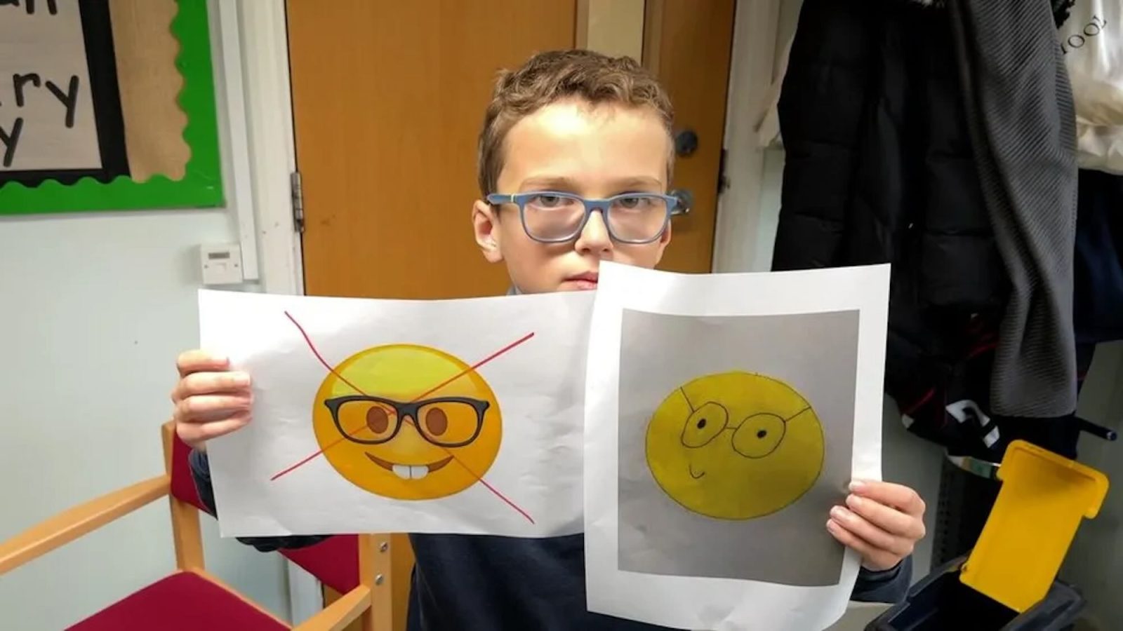 Un garçon de 10 ans demande à Apple de changer l'emoji des lunettes, qu'il trouve offensant. Un garçon de 10 ans demande à Apple de changer l'emoji des lunettes, qu'il trouve offensant.