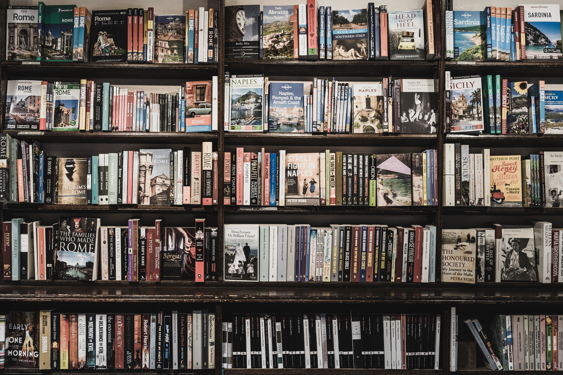 La France tente de protéger son industrie du livre contre Amazon en interdisant la livraison gratuite de livres La France tente de protéger son industrie du livre contre Amazon en interdisant la livraison gratuite de livres