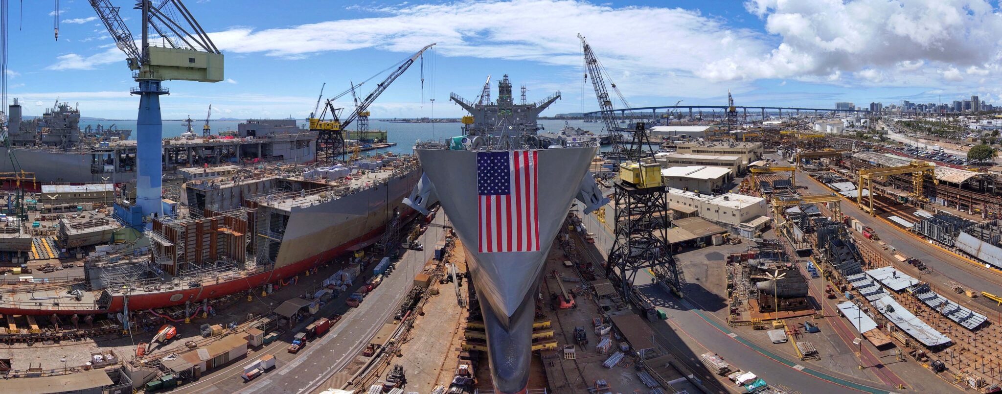 Rencontrez l'USNS Sojourner Truth : L'avenir de l'innovation navale USNS Sojourner Truth : Le navire révolutionnaire naviguant vers de nouveaux horizons