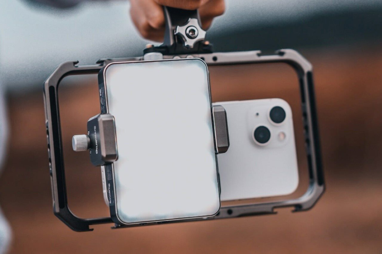 Transformez votre iPhone en une installation de réalisation de films professionnelle avec cette plate-forme de téléphone modulaire-5