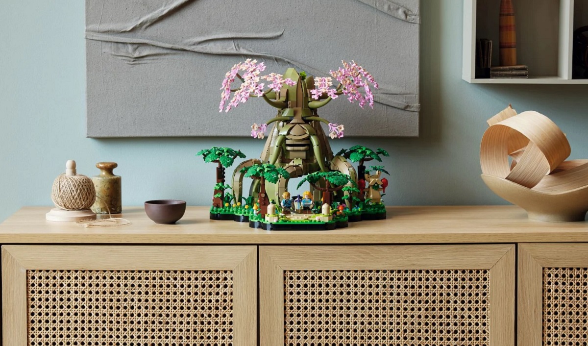 Dans le cadre d'une collaboration intéressante entre Nintendo et LEGO, le premier constructeur sur le thème de The Legend of Zelda a été annoncé. Il vous permettra d'assembler deux variantes du Grand Arbre de Deku. Dans le cadre d'une collaboration intéressante entre Nintendo et LEGO, le premier constructeur sur le thème de The Legend of Zelda a été annoncé. Il vous permettra d'assembler deux variantes du Grand Arbre de Deku.