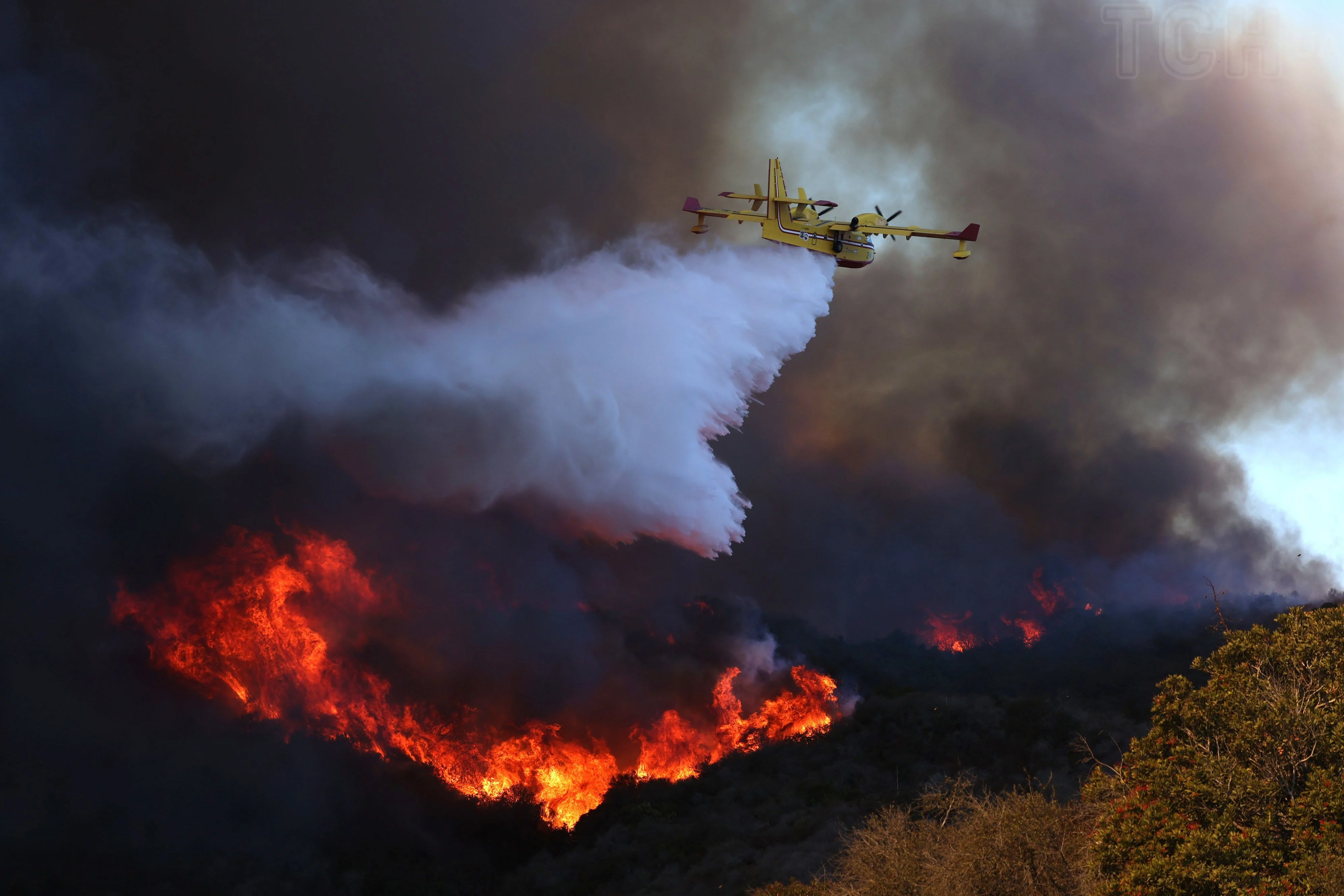 Évacuation à Los Angeles en raison d'un incendie Évacuation à Los Angeles en raison d'un incendie