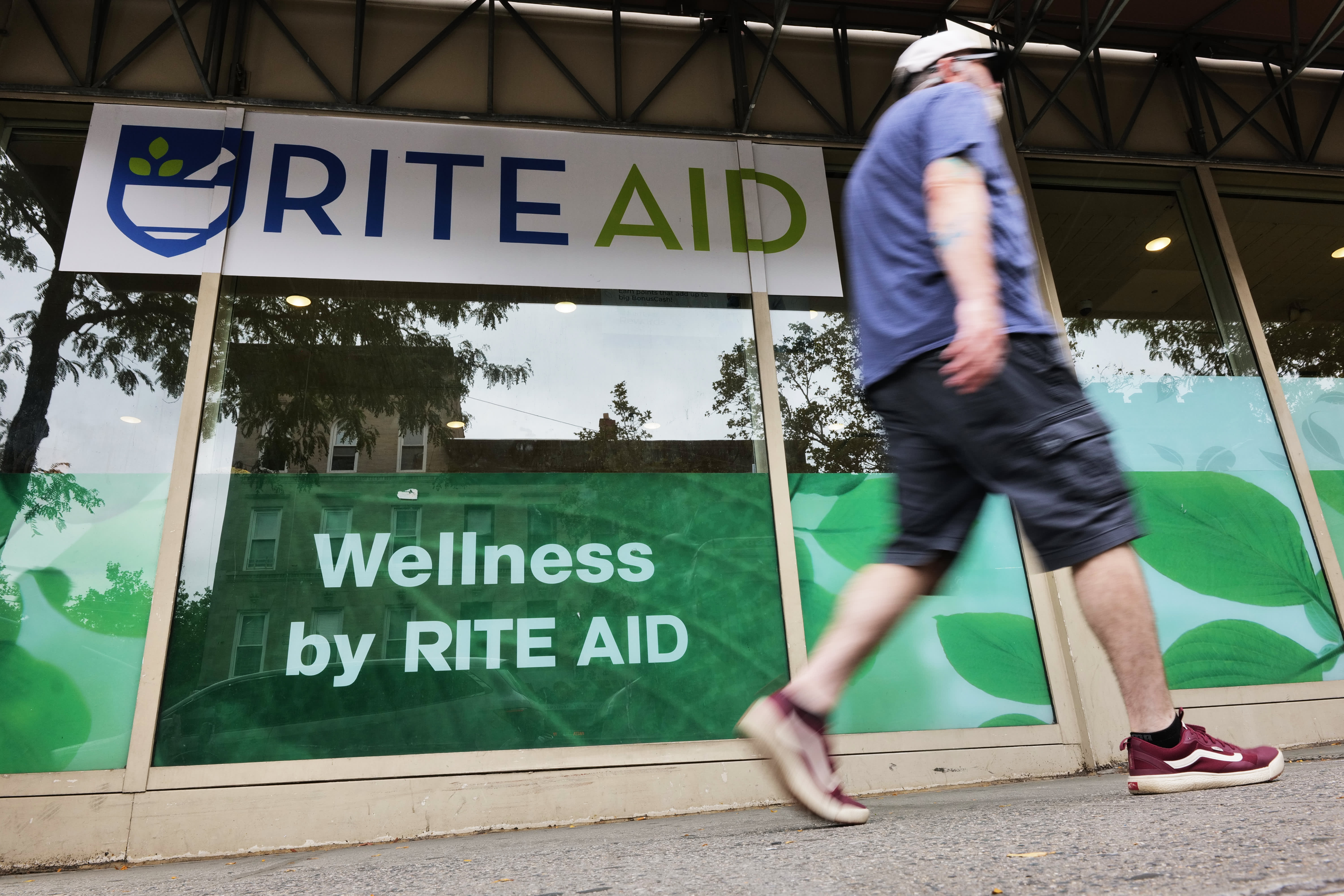 Les autorités de régulation américaines interdisent à la chaîne de pharmacies Rite Aid d'utiliser un système de reconnaissance faciale pendant cinq ans Les autorités de régulation américaines interdisent à la chaîne de pharmacies Rite Aid d'utiliser un système de reconnaissance faciale pendant cinq ans