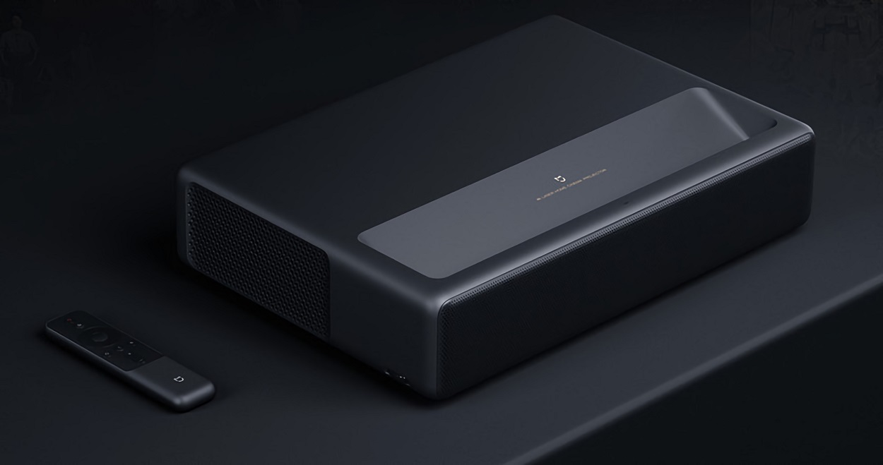 Xiaomi Mi Laser Projector 4K 150 bon projecteur UST