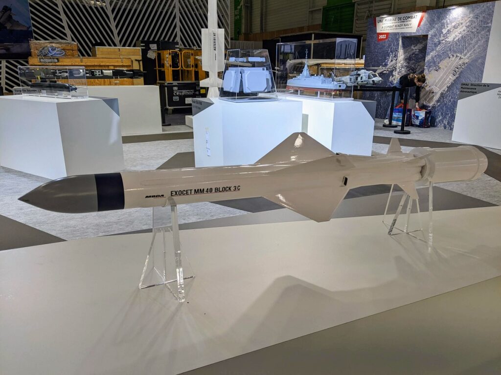 MBDA va commencer les livraisons de missiles antinavires Exocet MM40 à la Marine française MBDA va commencer les livraisons de missiles antinavires Exocet MM40 à la Marine française