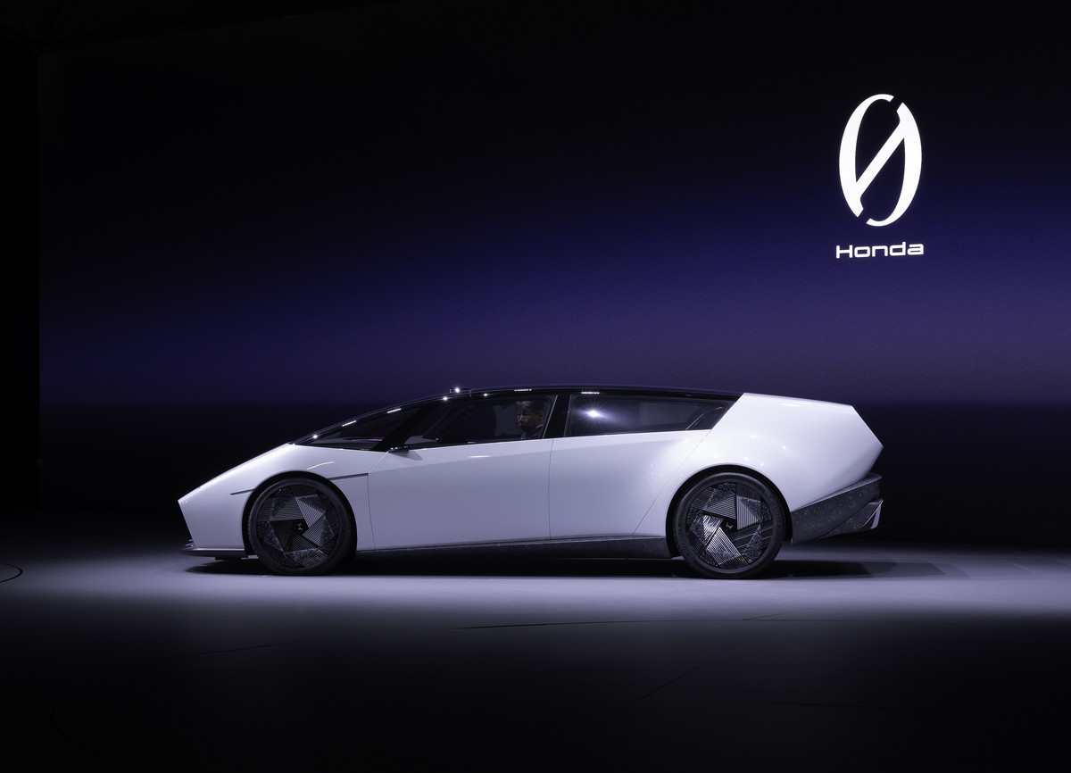 Prototype Honda 0 Saloon. Prototype Honda 0 Saloon.