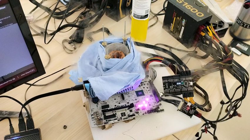 L'Intel Core i9-13900K a battu le record mondial d'overclocking parmi les processeurs grand public, qui durait depuis plus de huit ans-2 L'Intel Core i9-13900K a battu le record mondial d'overclocking parmi les processeurs grand public, qui durait depuis plus de huit ans-2