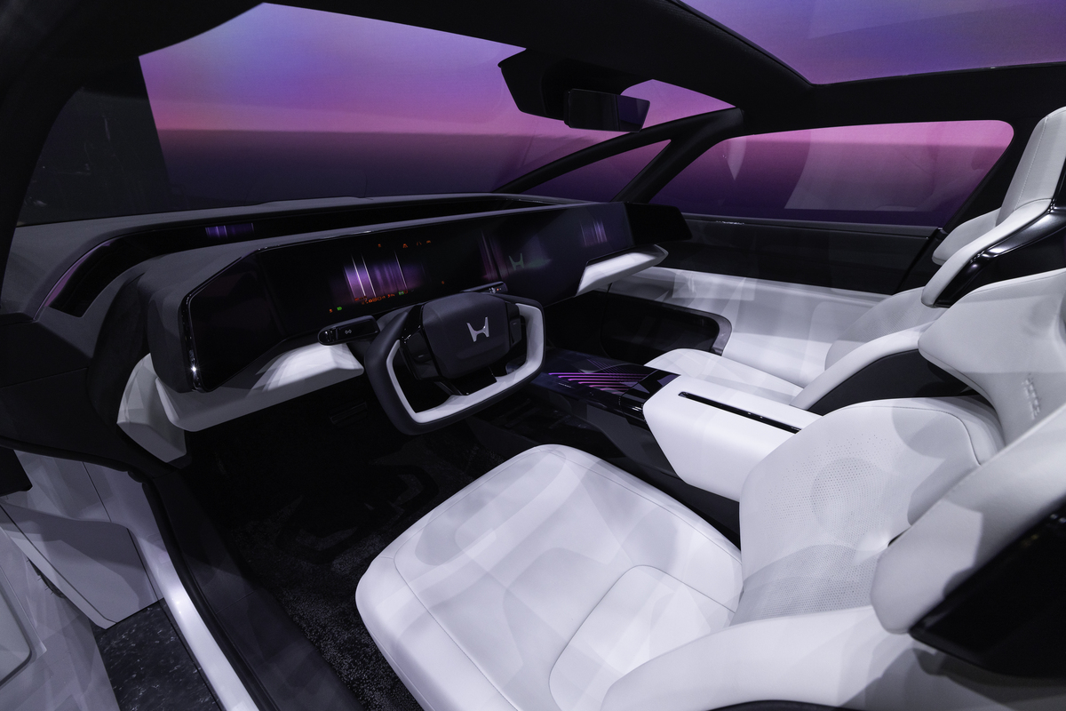 Intérieur du prototype Honda 0 Saloon Intérieur du prototype Honda 0 Saloon