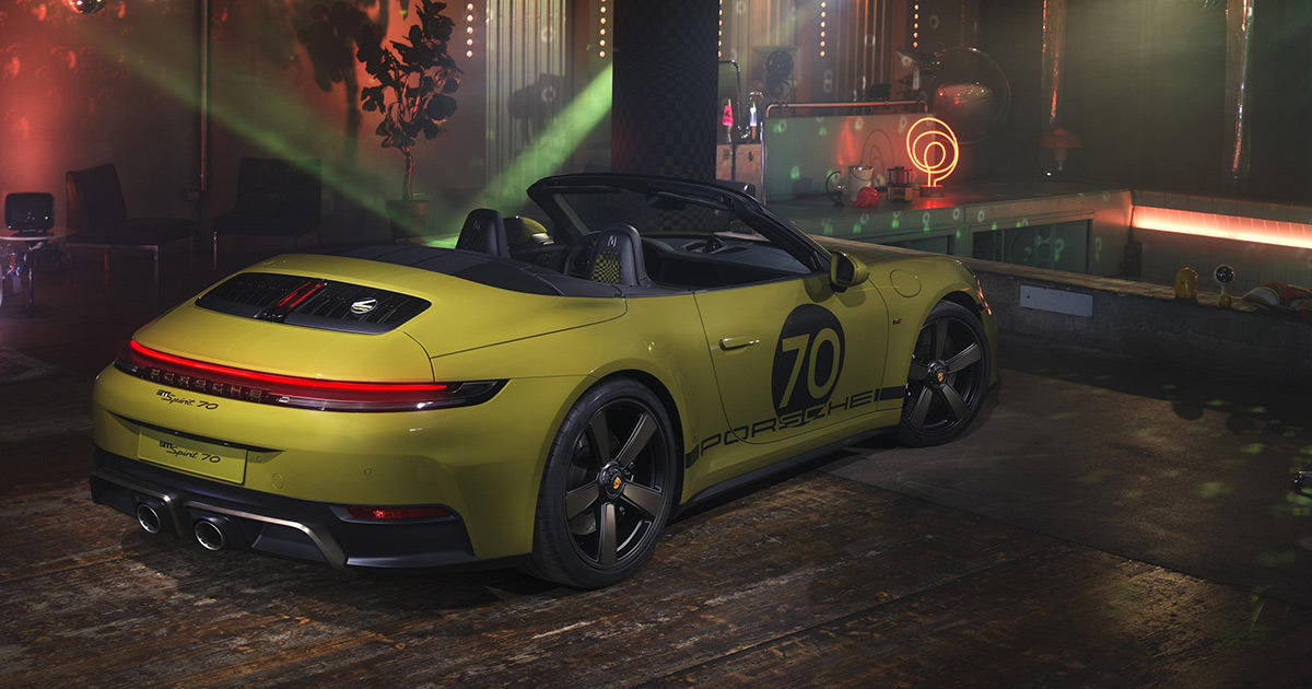 Porsche 911 Spirit 70 en couleur Olive Neo Green Porsche 911 Spirit 70 en couleur Olive Neo Green