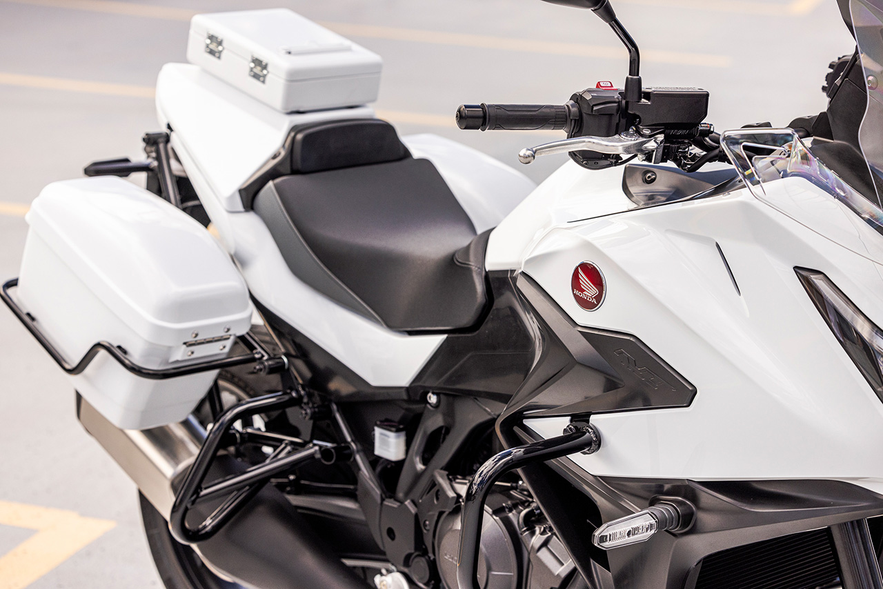 Honda NT1100 Moto de police 12 Honda NT1100 Moto de police 12
