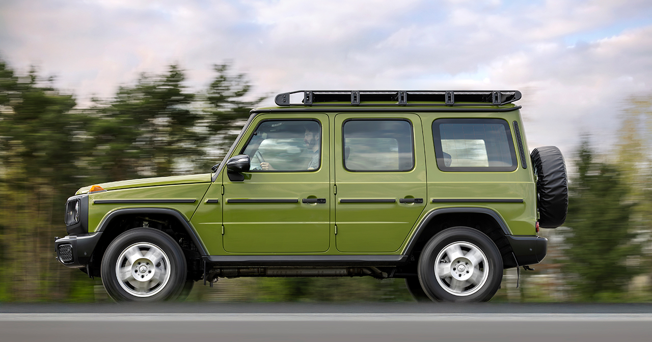 Avant du Mercedes-Benz G-Class Édition Plus Forte Que les Années 1980 Avant du Mercedes-Benz G-Class Édition Plus Forte Que les Années 1980