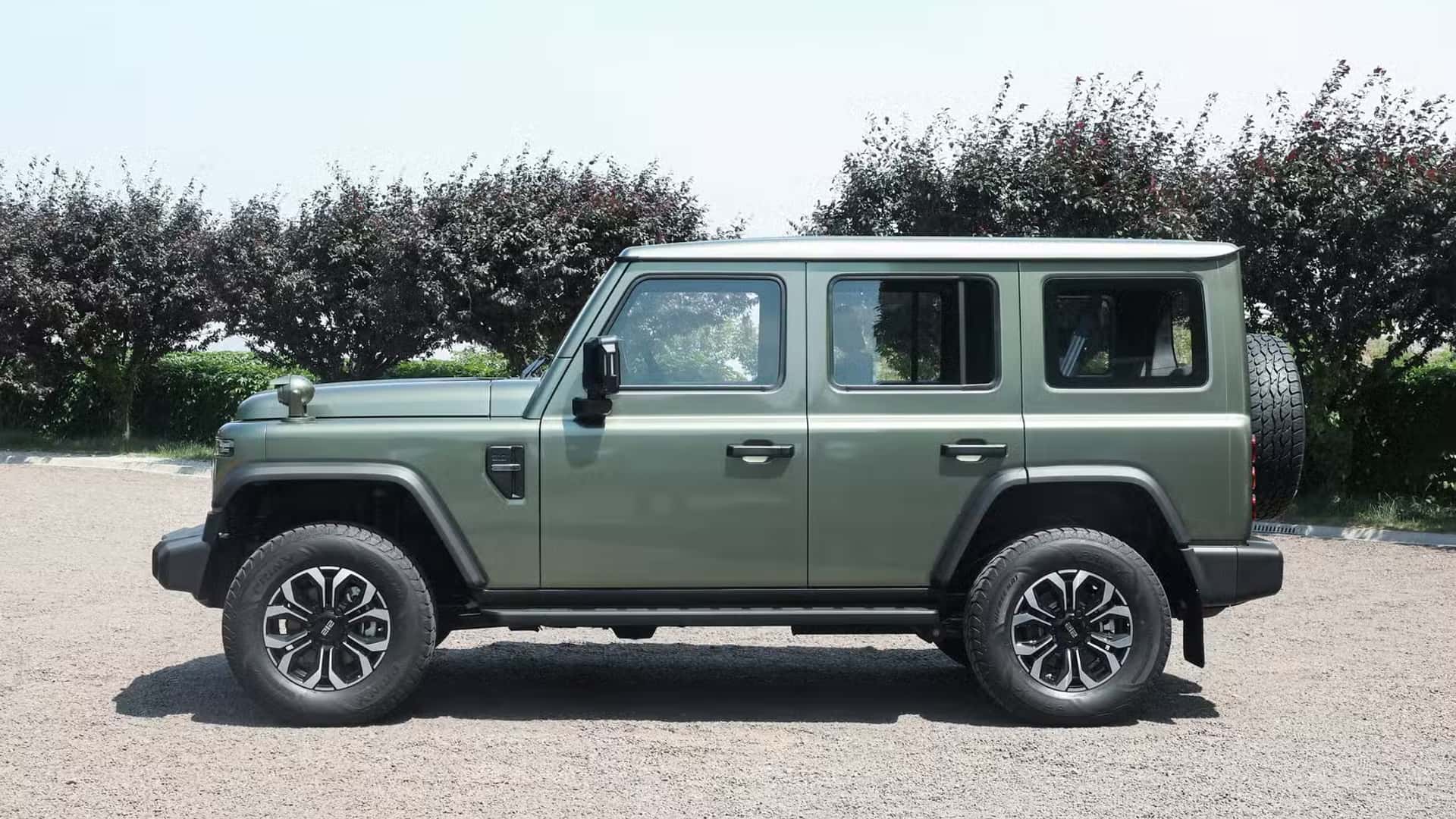SUV tout-terrain BAW 212 SUV tout-terrain BAW 212