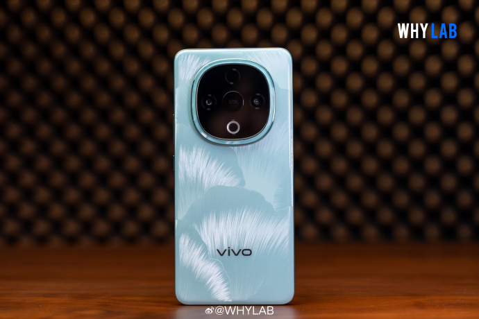 Vivo Y300 5G panneau arrière avec caméra Vivo Y300 5G panneau arrière avec caméra