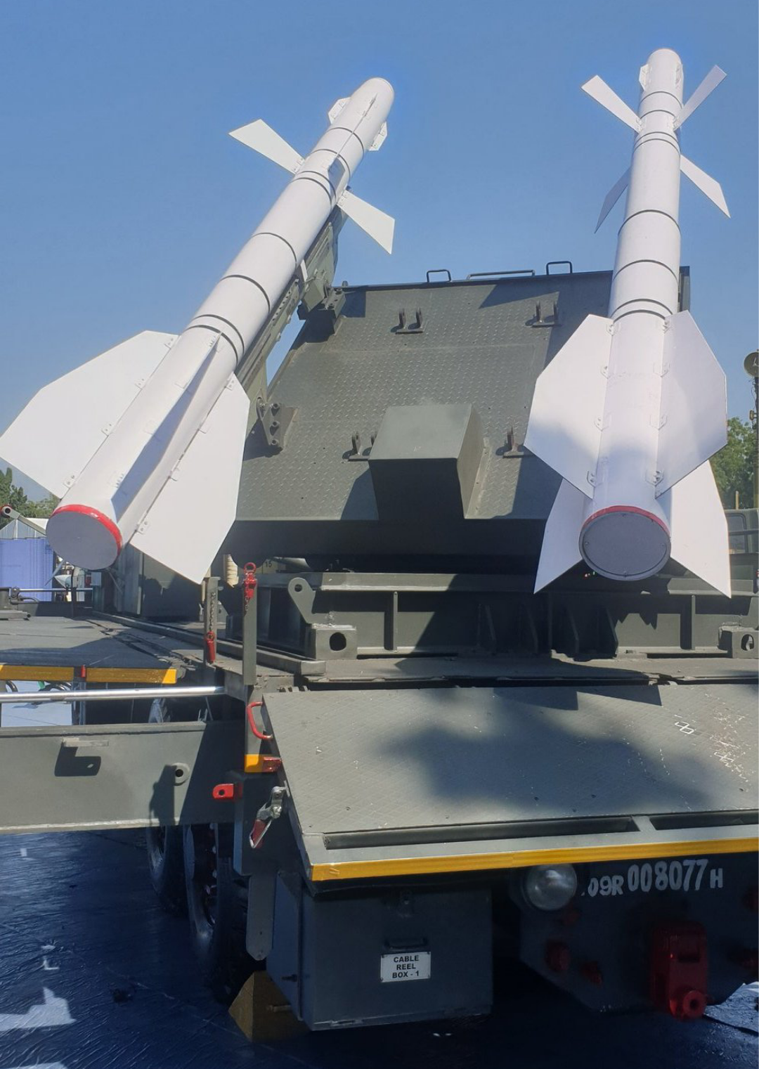 L'Inde dévoile le système de défense aérienne Samar-2 avec un missile P-27T et un châssis Tatra 815-3 L'Inde dévoile le système de défense aérienne Samar-2 avec un missile P-27T et un châssis Tatra 815-3