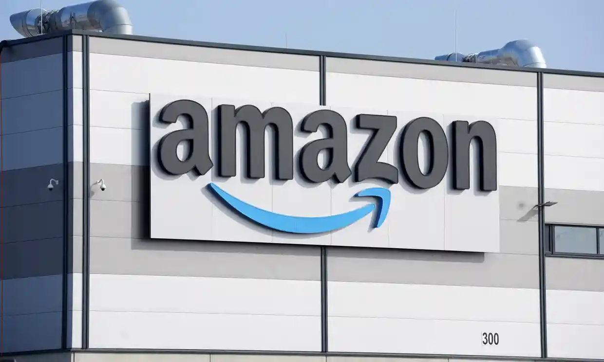 Amazon a imposé une limite à la publication de livres en raison de problèmes liés au contenu de l'IA Amazon a imposé une limite à la publication de livres en raison de problèmes liés au contenu de l'IA