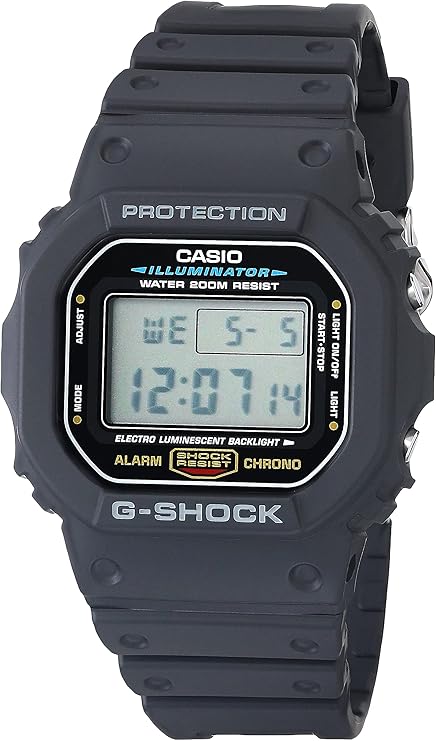 Casio G-Shock DW5600UE sous différents angles Casio G-Shock DW5600UE sous différents angles