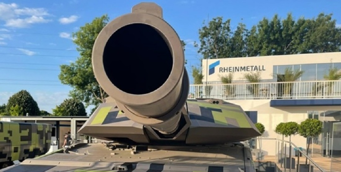 Le groupe allemand de défense Rheinmetall a mis au point un nouvel obus de 120 mm pour chars eKE qui pénètre les blindages les plus avancés. Le groupe allemand de défense Rheinmetall a mis au point un nouvel obus de 120 mm pour chars eKE qui pénètre les blindages les plus avancés.