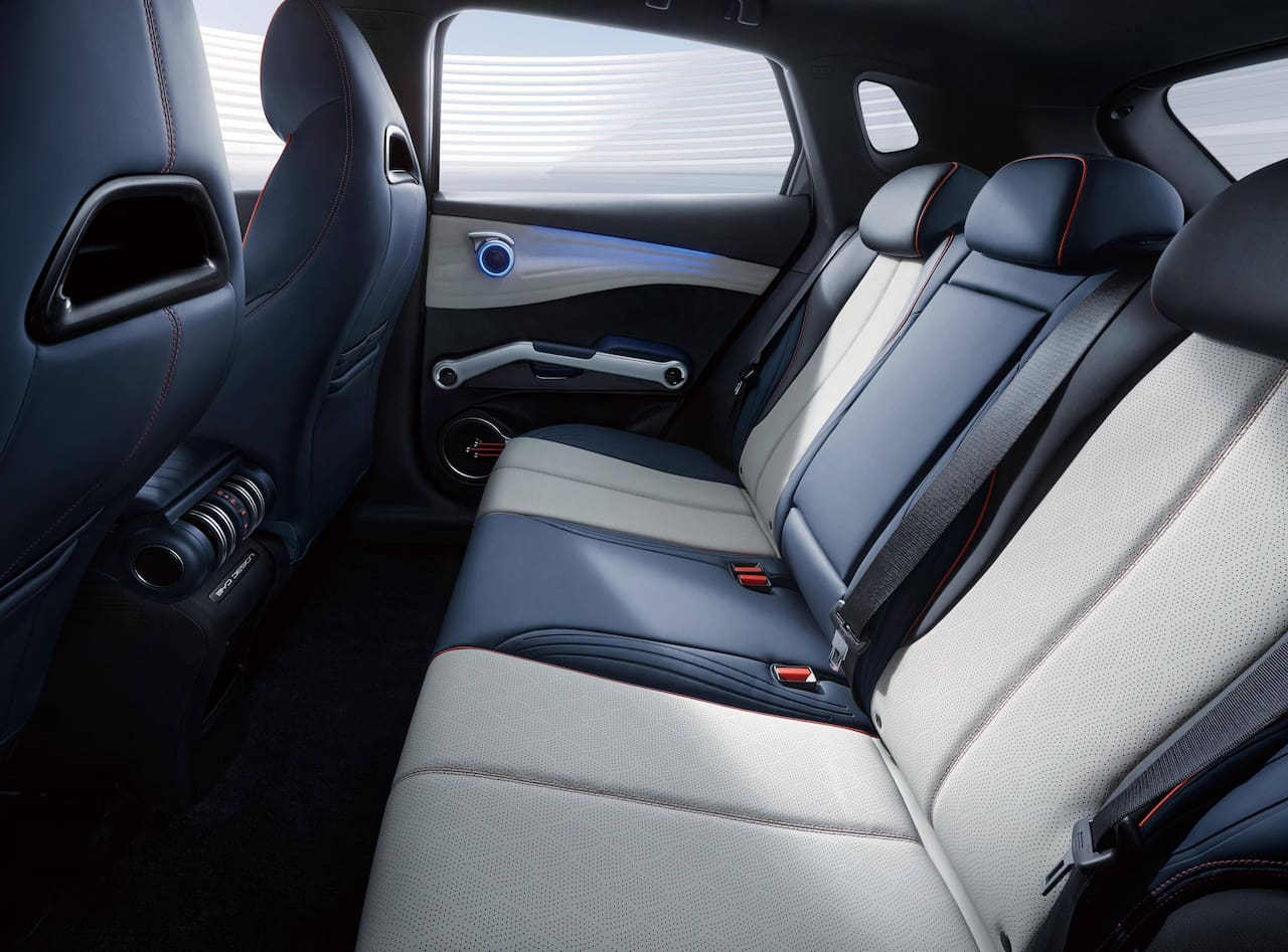 BYD dévoile un crossover électrique d'une autonomie de 510 km, dont le prix devrait avoisiner les 25 000 $-10 BYD dévoile un crossover électrique d'une autonomie de 510 km, dont le prix devrait avoisiner les 25 000 $-10