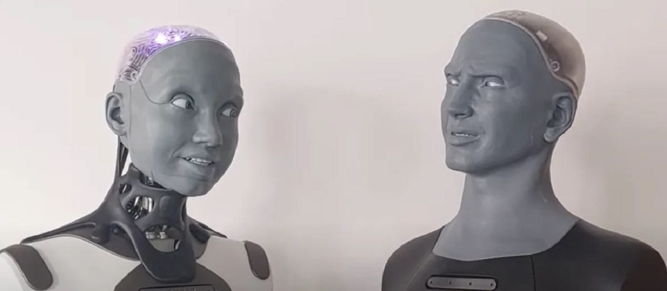C'est comme pour les gens : une femme robot s'est offusquée d'une mauvaise blague faite par un homme robot. C'est comme pour les gens : une femme robot s'est offusquée d'une mauvaise blague faite par un homme robot.