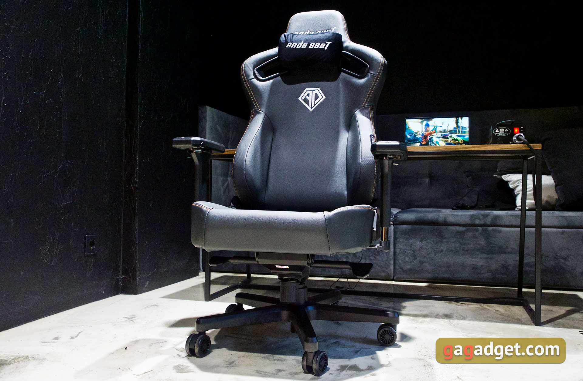 Trône pour le jeu : un examen du Anda Seat Kaiser 3 XL-66 Trône pour le jeu : un examen du Anda Seat Kaiser 3 XL-66