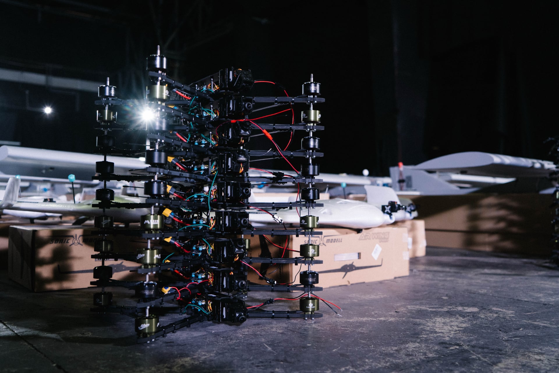 Drone d'entraînement et de combat Drone d'entraînement et de combat