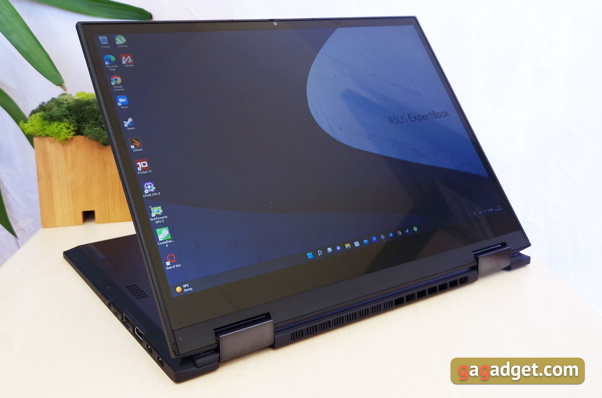 Test du ASUS ExpertBook B7 Flip (B7402FEA): un ordinateur portable d'entreprise phare avec un boîtier robuste-28 Test du ASUS ExpertBook B7 Flip (B7402FEA): un ordinateur portable d'entreprise phare avec un boîtier robuste-28