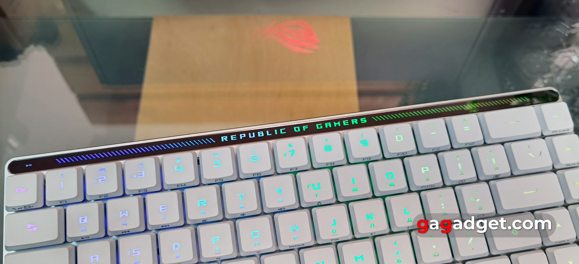 Огляд ASUS ROG Falchion RX Low Profile Огляд ASUS ROG Falchion RX Low Profile