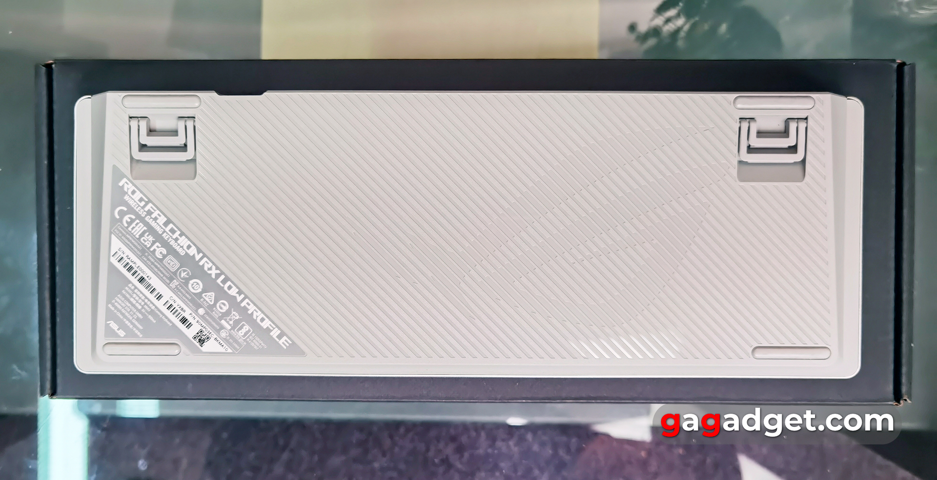 Огляд ASUS ROG Falchion RX Low Profile Огляд ASUS ROG Falchion RX Low Profile