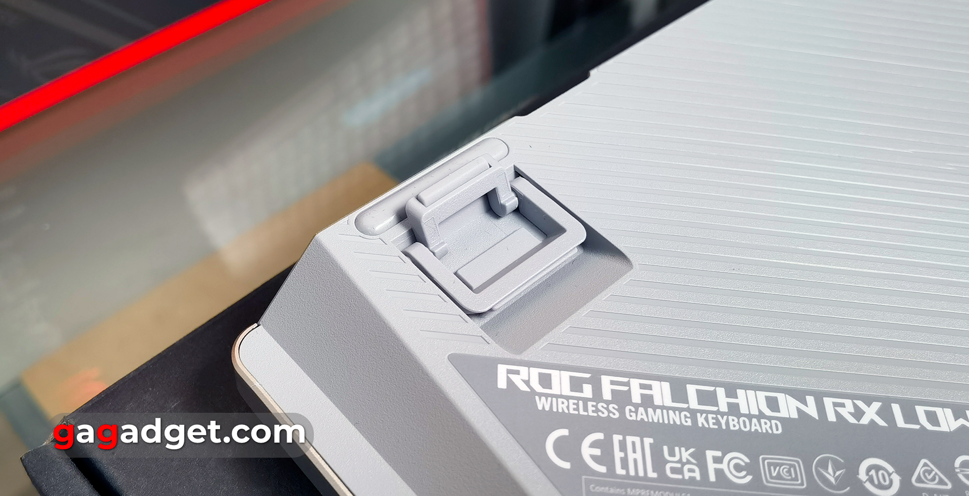 Огляд ASUS ROG Falchion RX Low Profile Огляд ASUS ROG Falchion RX Low Profile